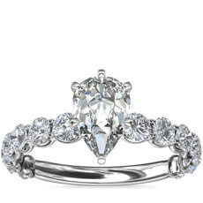 Selene 钻石铂金订婚戒指 （1 1/3 克拉总重量）